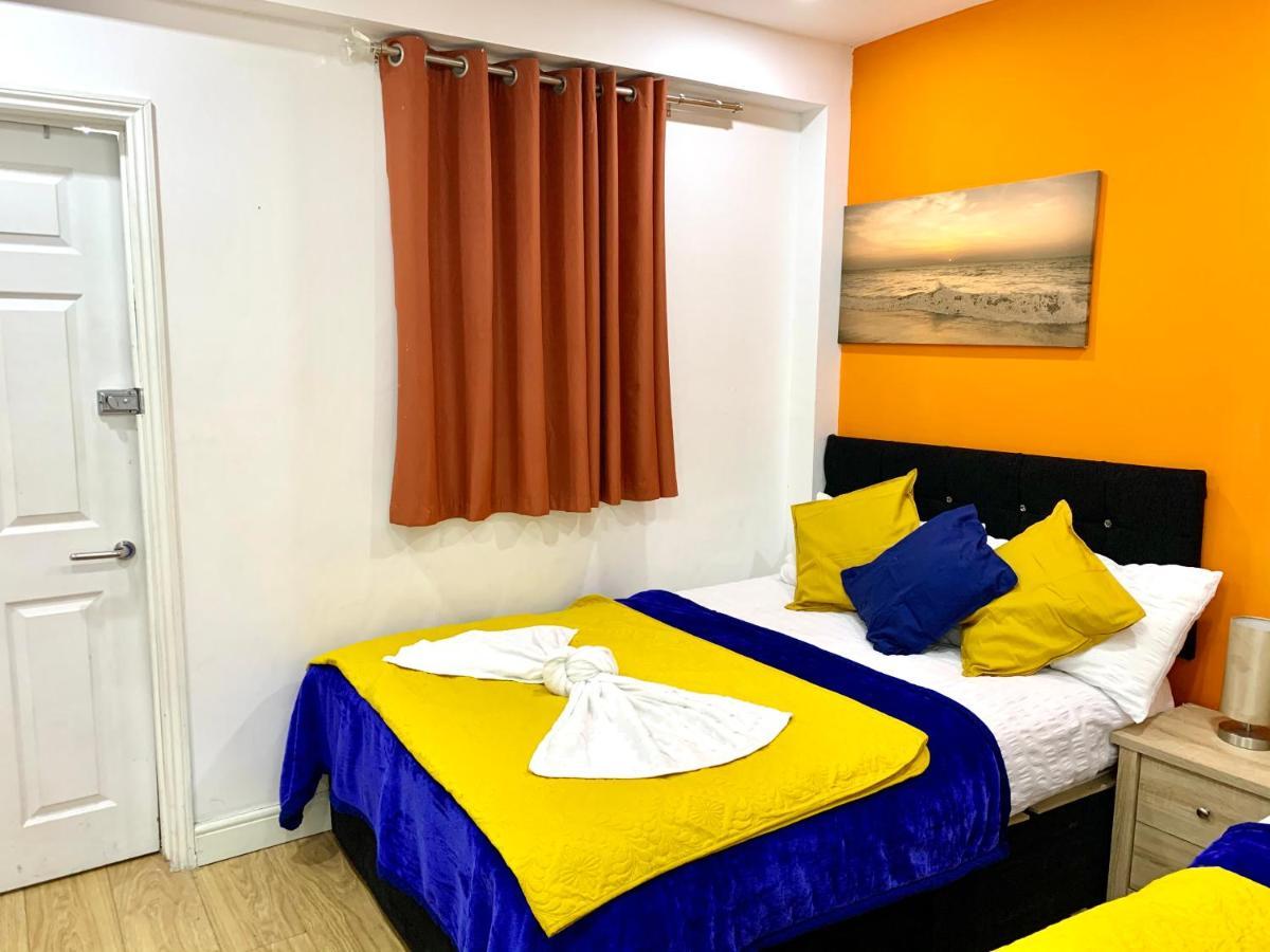 London 2 Bedroom Apartment, Kitchen, Reception And Private Garden エクステリア 写真